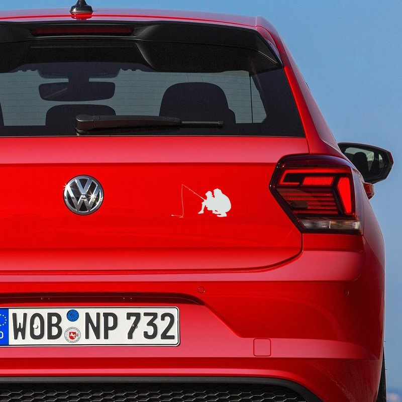 Volkswagen-Polo_jobb_feher_people_silhoutte_0624.png.jpg