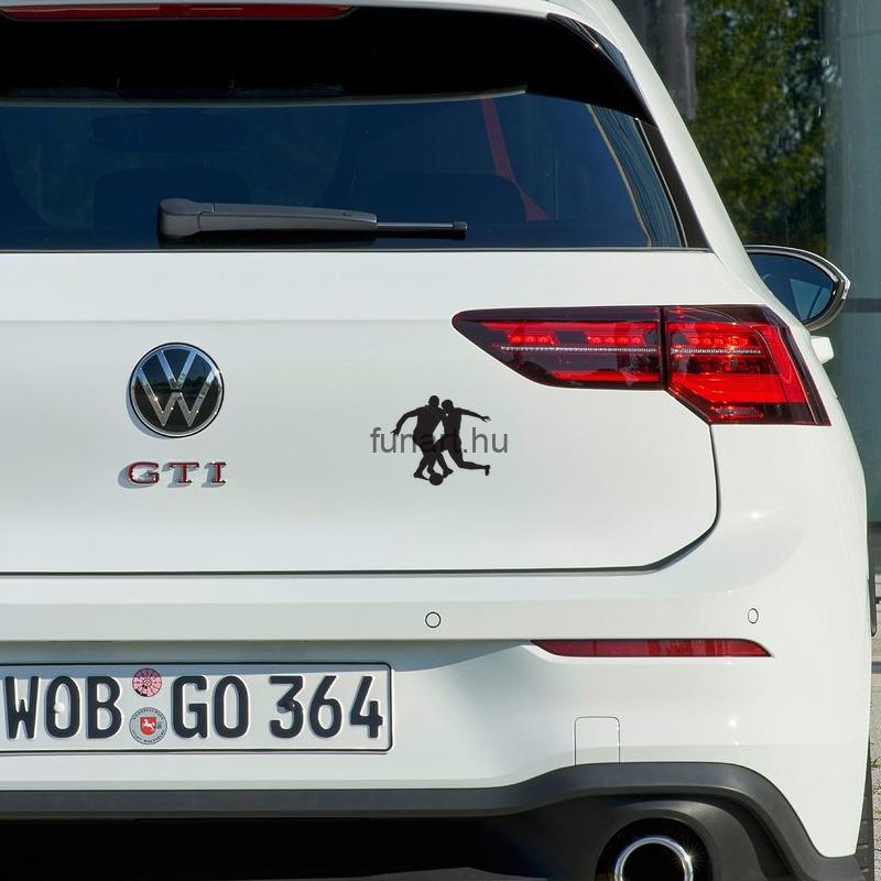 feher_vw_golf_jobb_people_silhoutte_0172