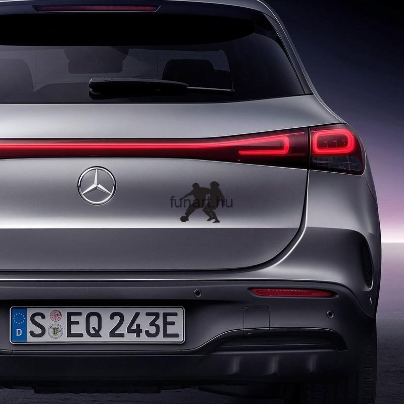 mercedes_eqa_jobb_fekete_people_silhoutte_0187